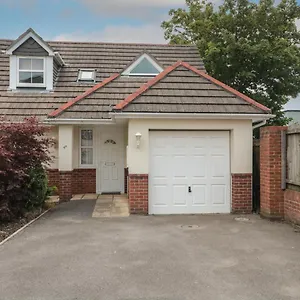 4B Waltham Road Bournemouth