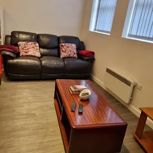 Apartment Central Home: Spacious With High-speed Wi-fi, Long Eaton